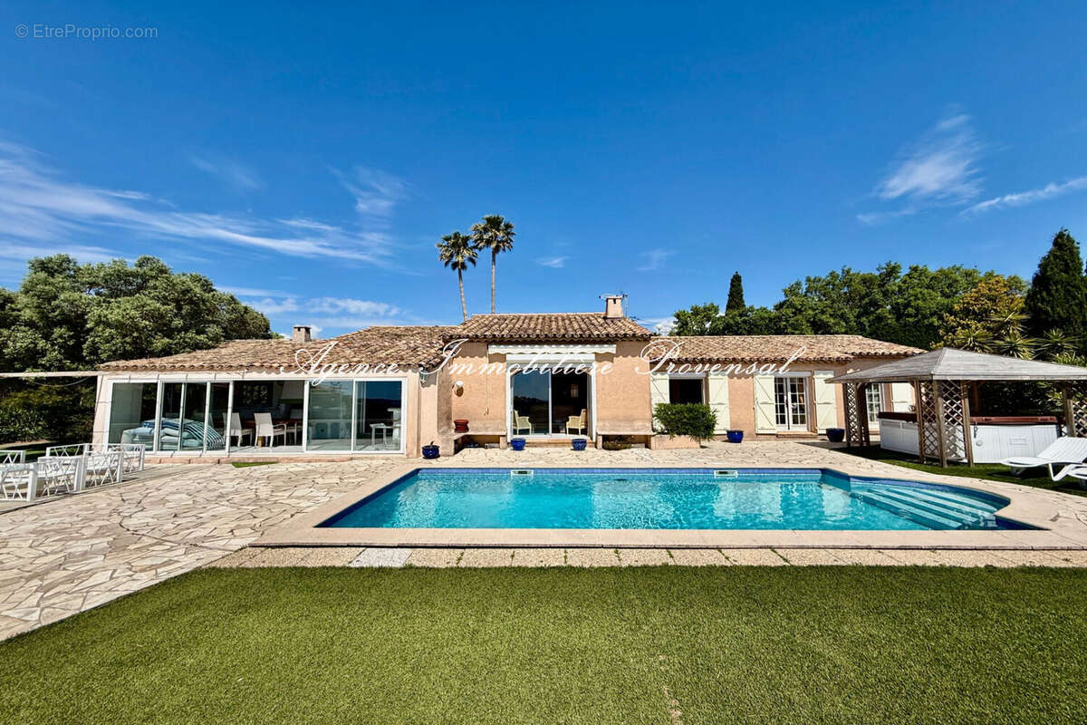 Maison 170 m² à Sainte-Maxime  - photo 2