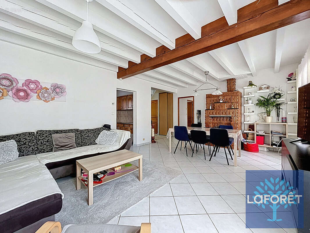 Maison à RIVIERE-SAAS-ET-GOURBY