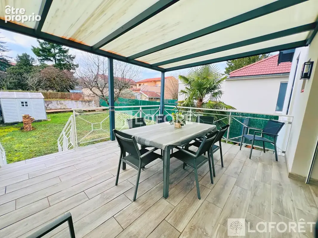 Maison Oullins Pierre-benite 5 pièce(s) 160 m² - photo 7