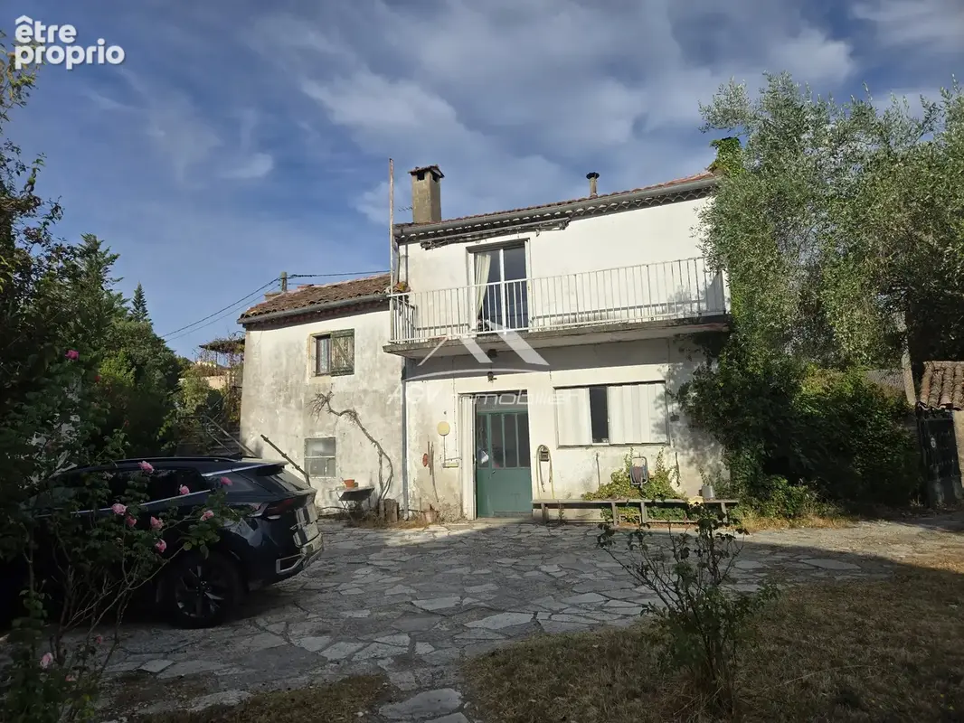 Ensemble immobilier : 2 habitations, 3022m² de terrain - photo 6