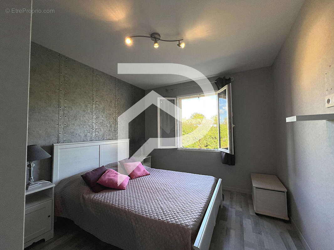 Maison à SAINT-DENIS-DE-PILE