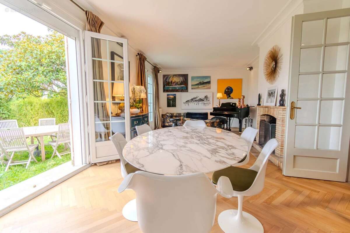 Maison à DEUIL-LA-BARRE