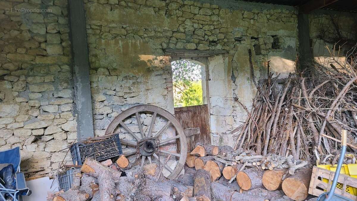 Maison à TREJOULS