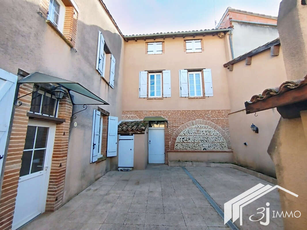 Maison à LEVIGNAC