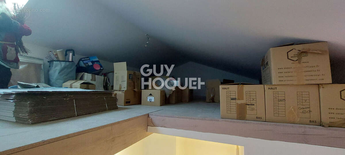 Maison à L&#039;ISLE-SUR-LA-SORGUE