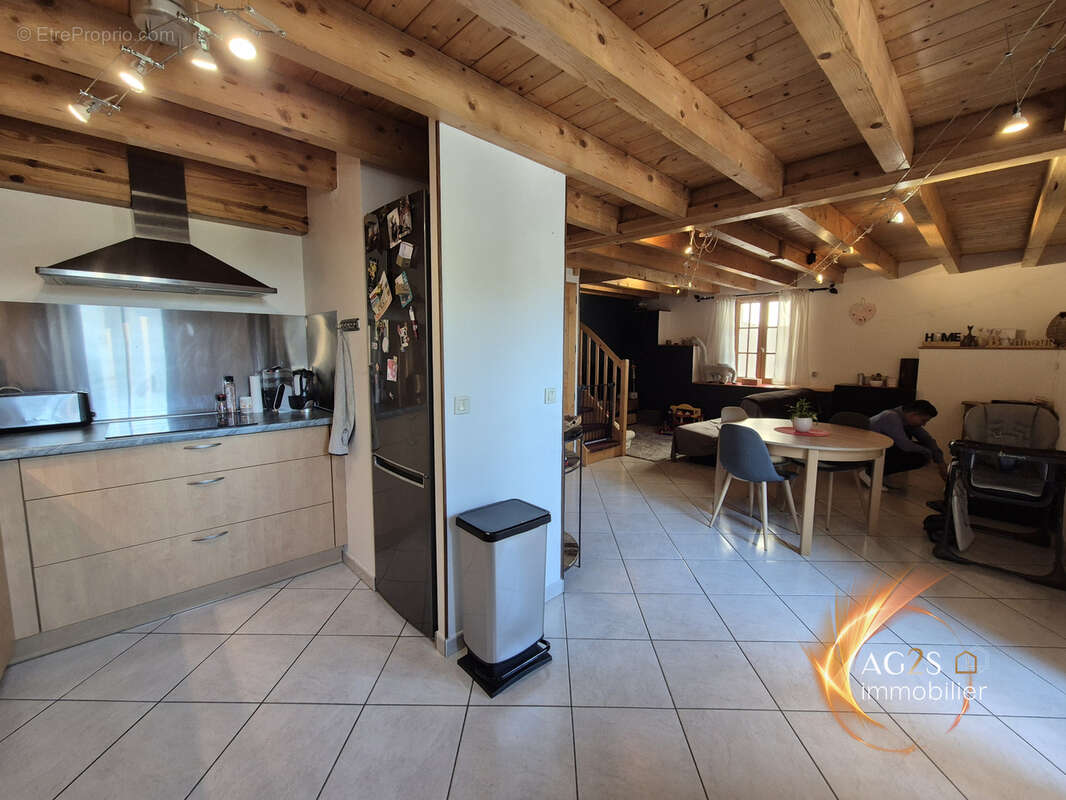 Charmant duplex avec balcon vieux Montmélian - photo 3
