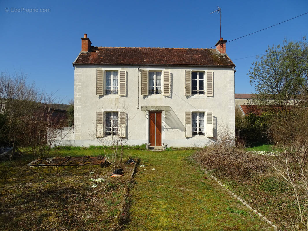 Maison à PLAINES-SAINT-LANGE