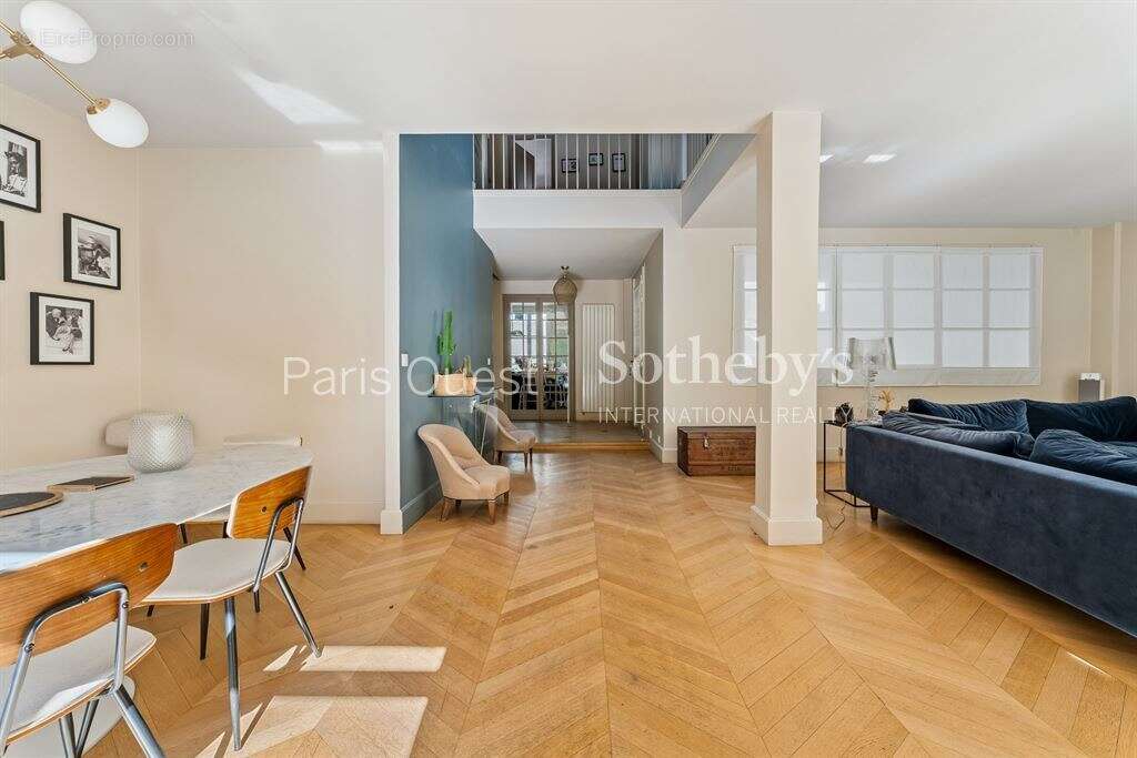 Maison à LEVALLOIS-PERRET