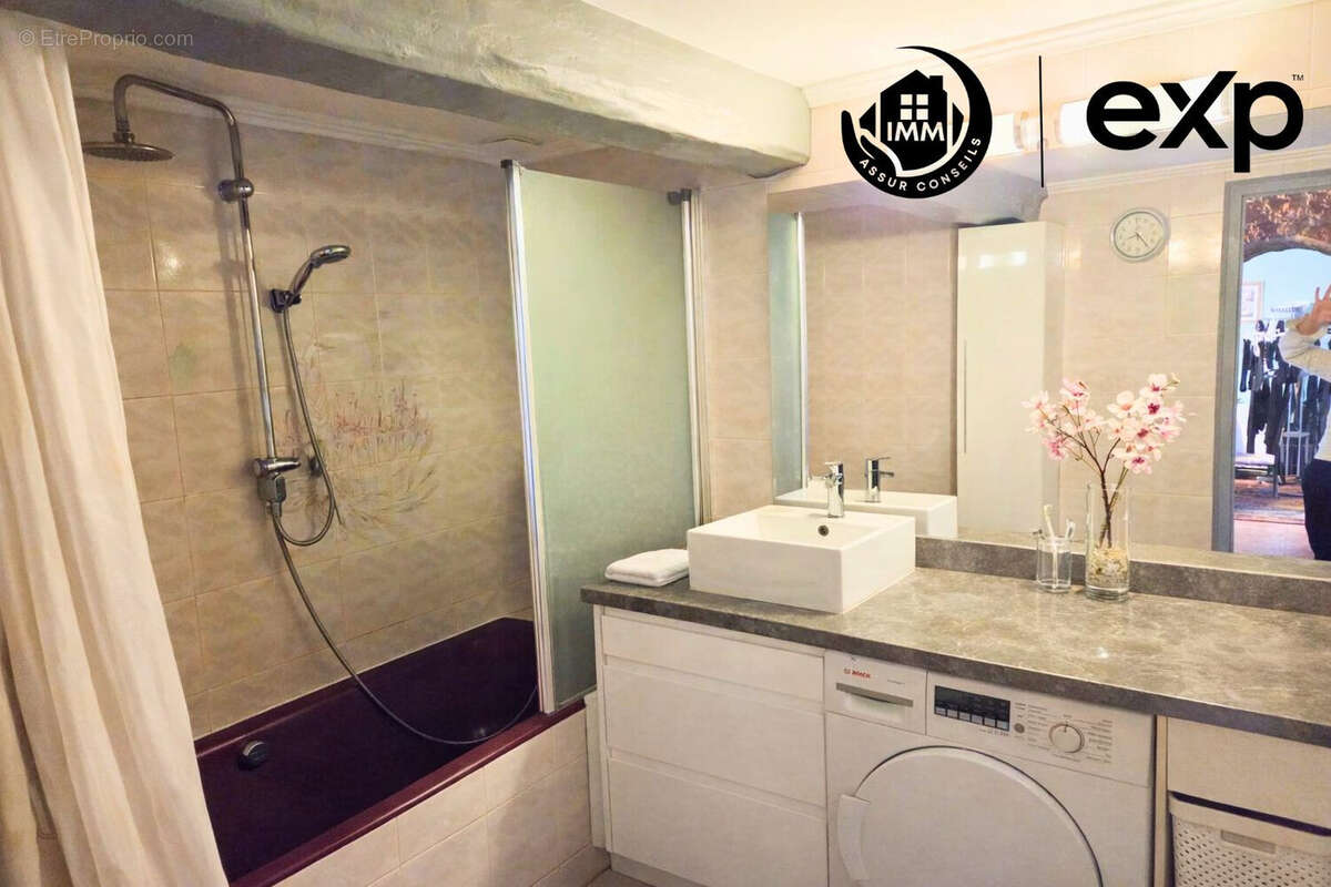 Maison 110 m² à Jons  - photo 8