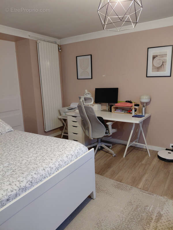 RIS ORANGIS Maison individuelle sur 445 m2 de terrain - photo 15