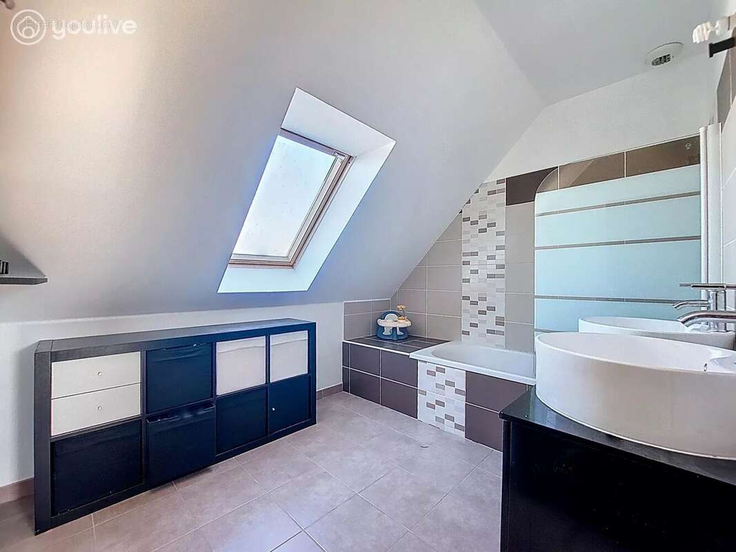 Maison à PLOUGUERNEAU