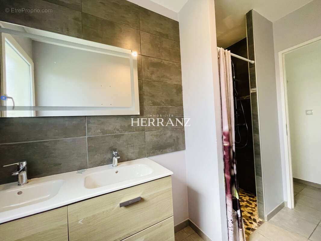 maison de plain-pied de 2018, 4 chambres, garage, jardin. - photo 7