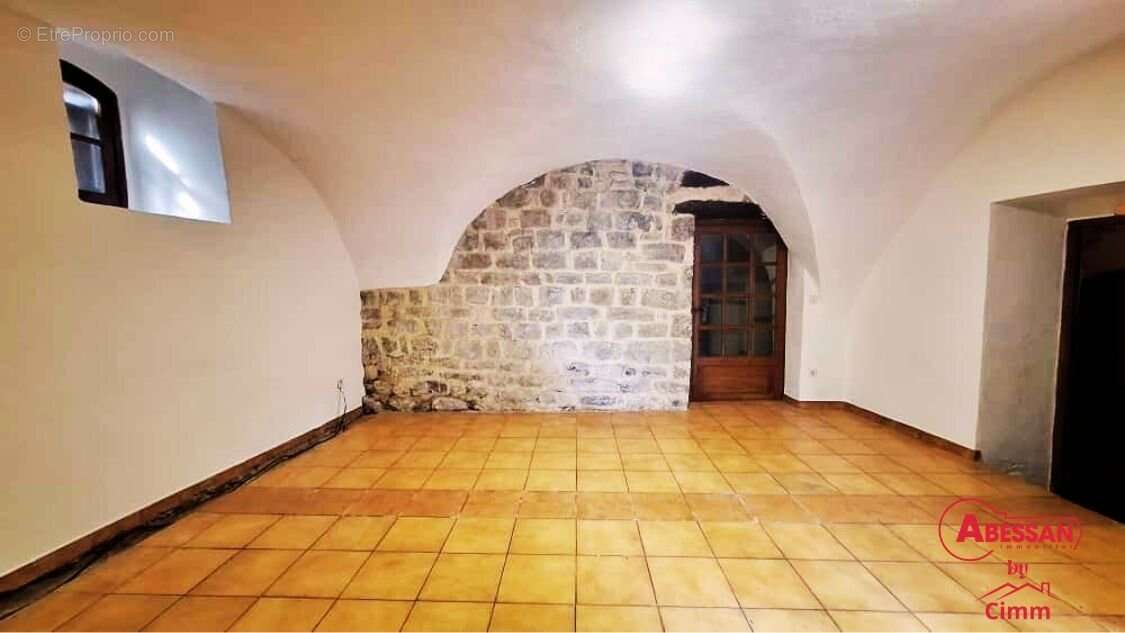 Maison à CANNES-ET-CLAIRAN