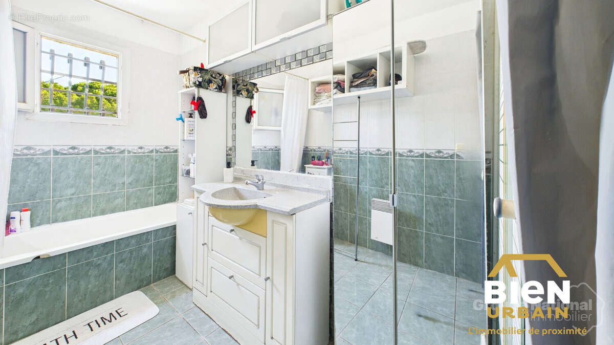 Maison à SAINT-GILLES