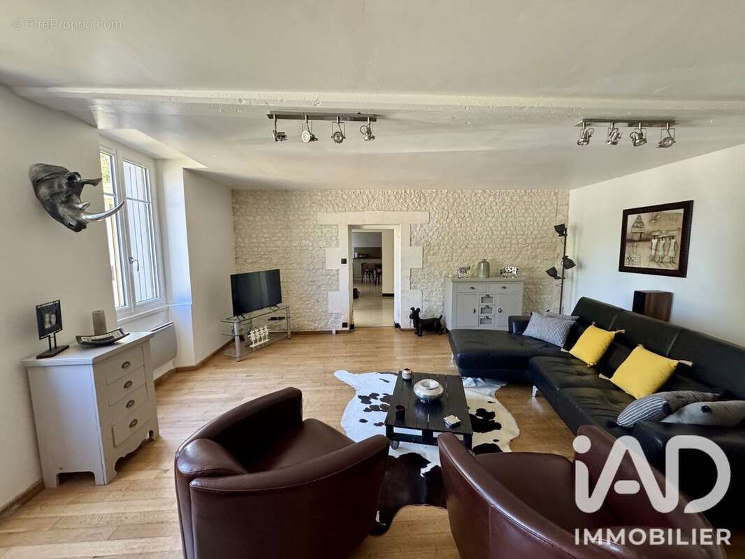 Maison 153 m² à Guimps  - photo 5