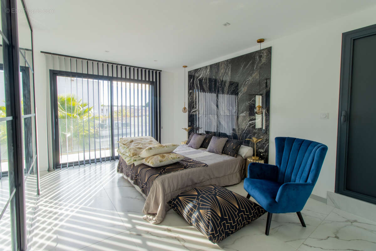 Villa prestigieuse T6 standing, piscine, garage, 100m de la mèr, Cap d'Agde, Golf - AGDE - photo 27