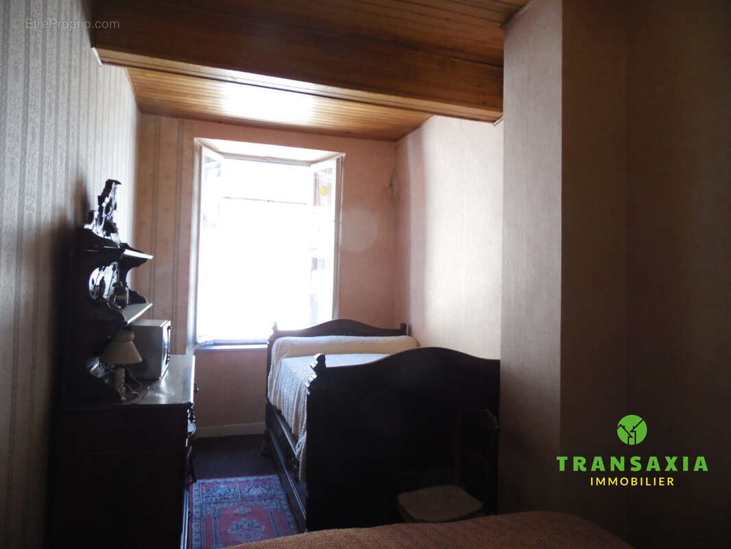 Chambre 2 - Maison à SAINT-LARY