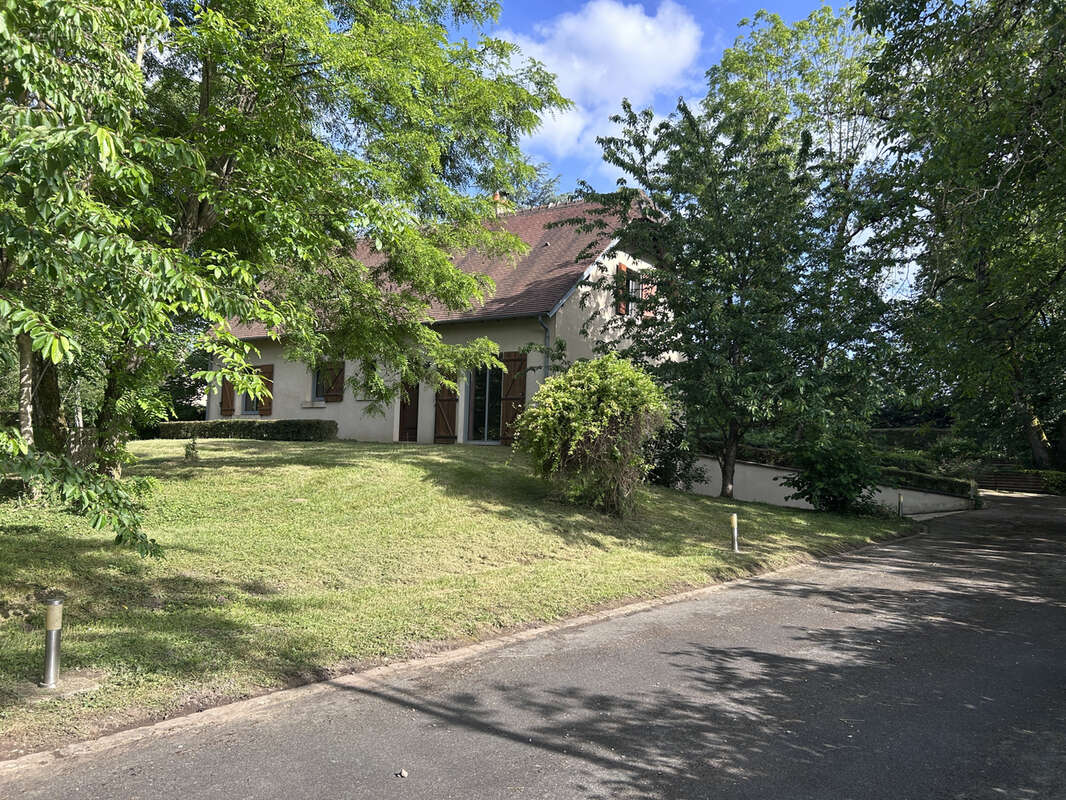 Maison à RIVARENNES