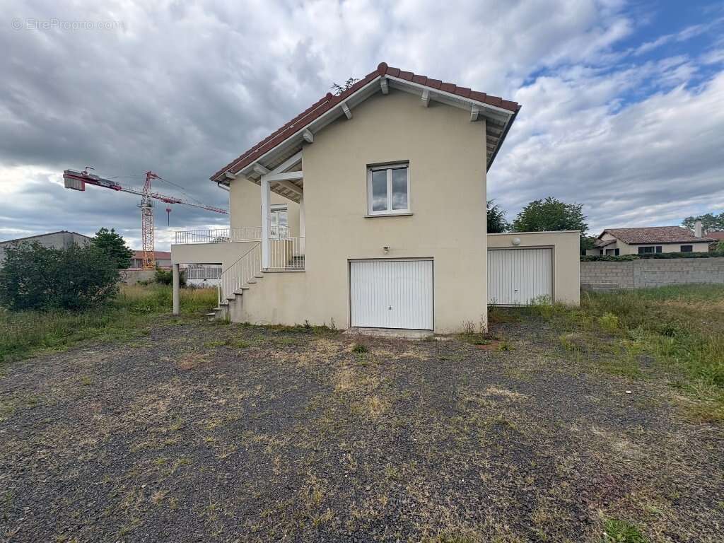 Maison à BONSON