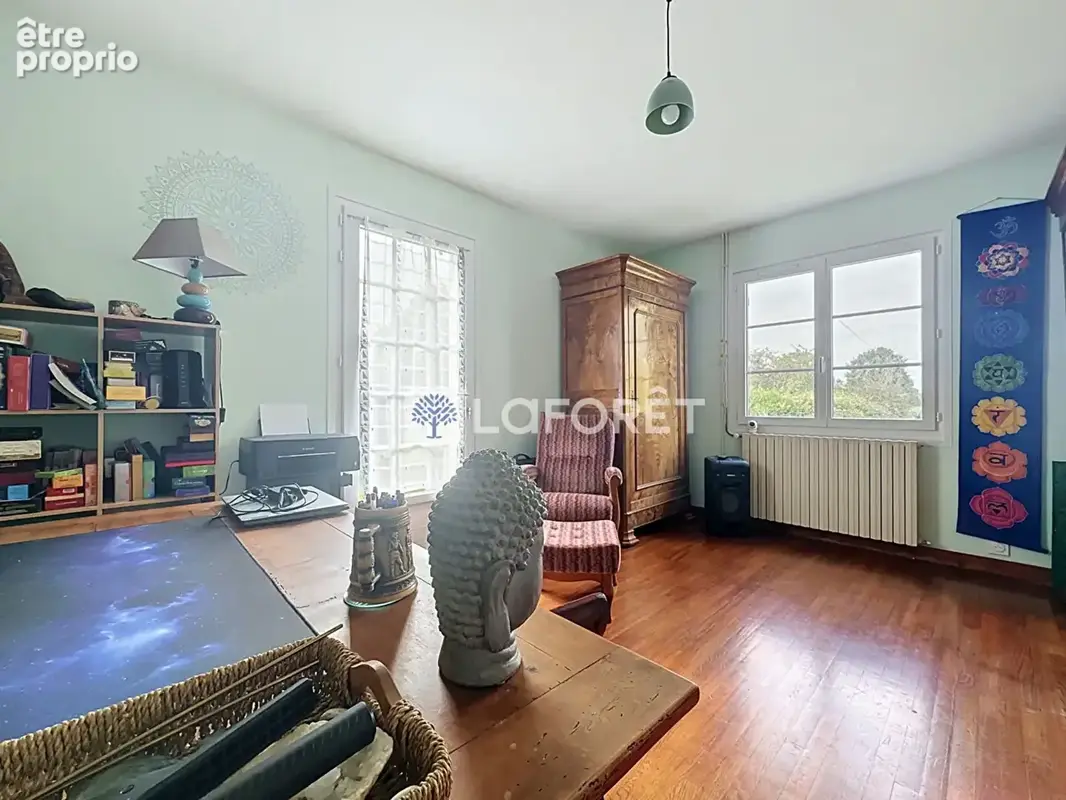 Maison 150 m² ! 5 chambres, terrain de 3 400 m² et nombreuses dépendances, fort potentiel ! - photo 12
