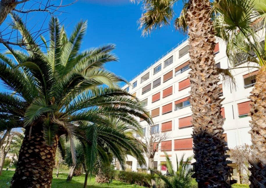 Appartement à HYERES