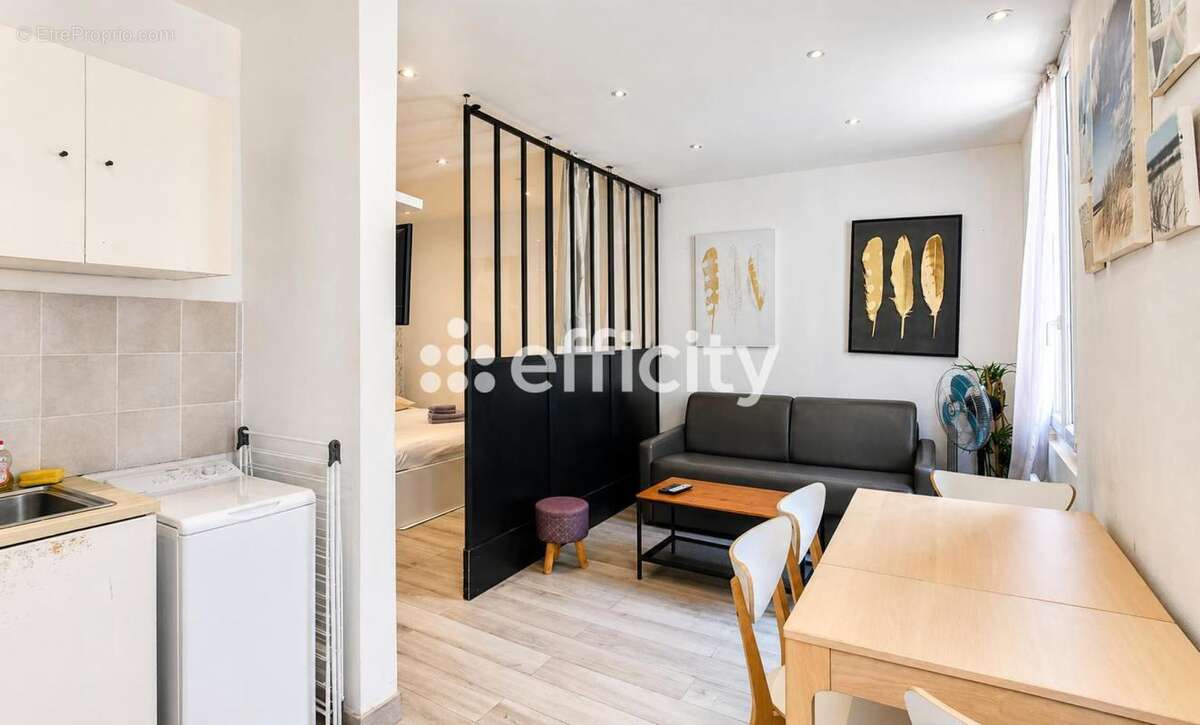 Appartement à MARSEILLE-1E