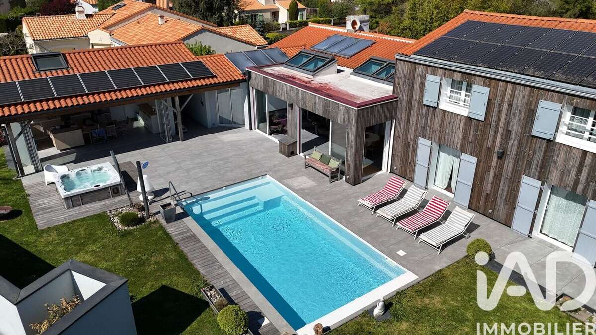 Maison 224 m² à Vertou  - photo 4