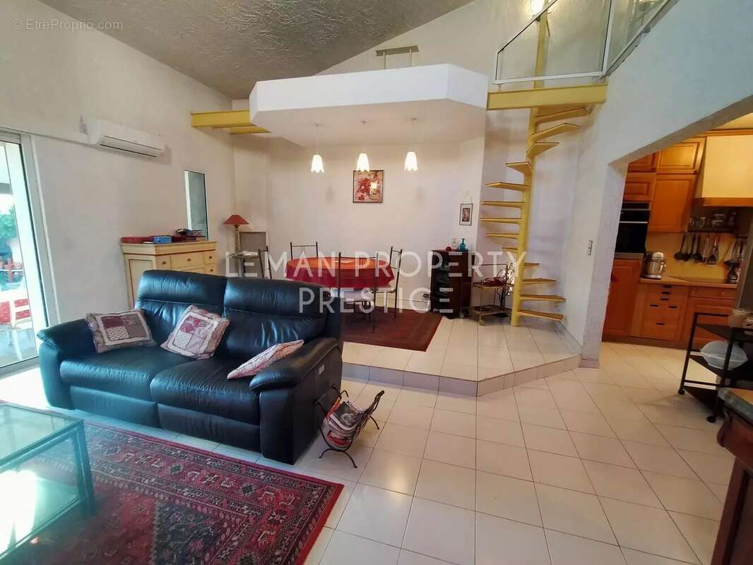 Maison à PEYMEINADE