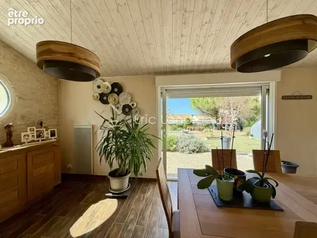 En exclusivité   Maison de plain-pied avec une dépendance entre centre-ville et océan - photo 2