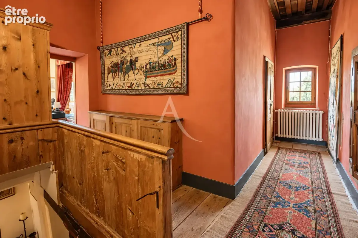 Château à Chilly - 215 m² habitables et dépendances sur 5 126 m² - photo 15