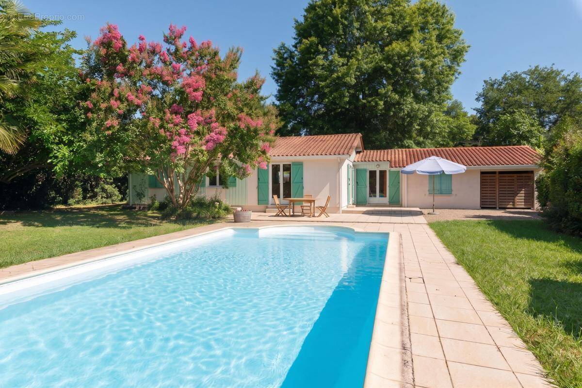 Maison à BASCONS