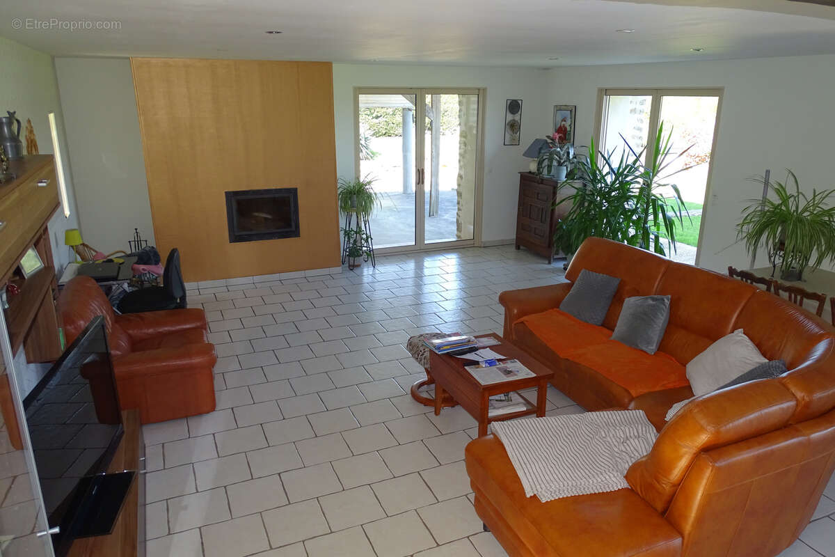 Maison à MARTIGNE-SUR-MAYENNE