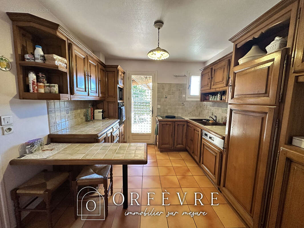 Maison à SAINT-SERIES