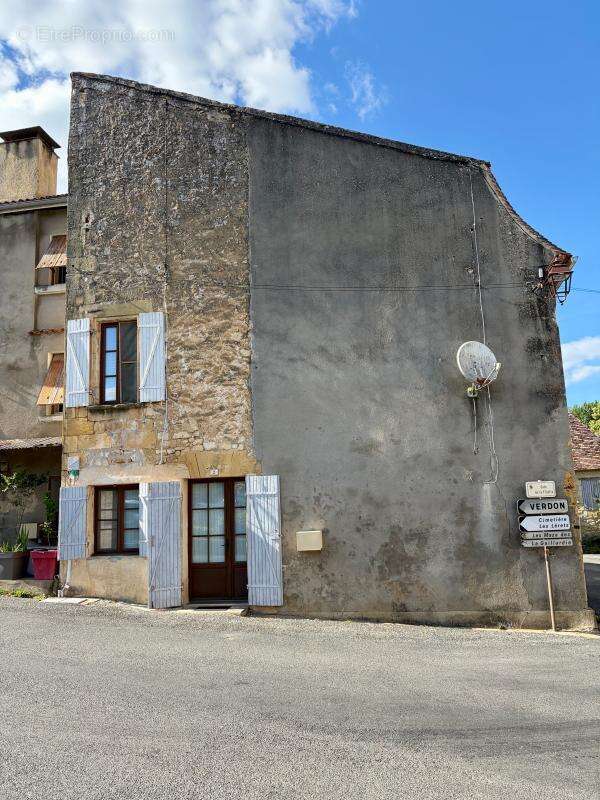 Maison de village - photo 15