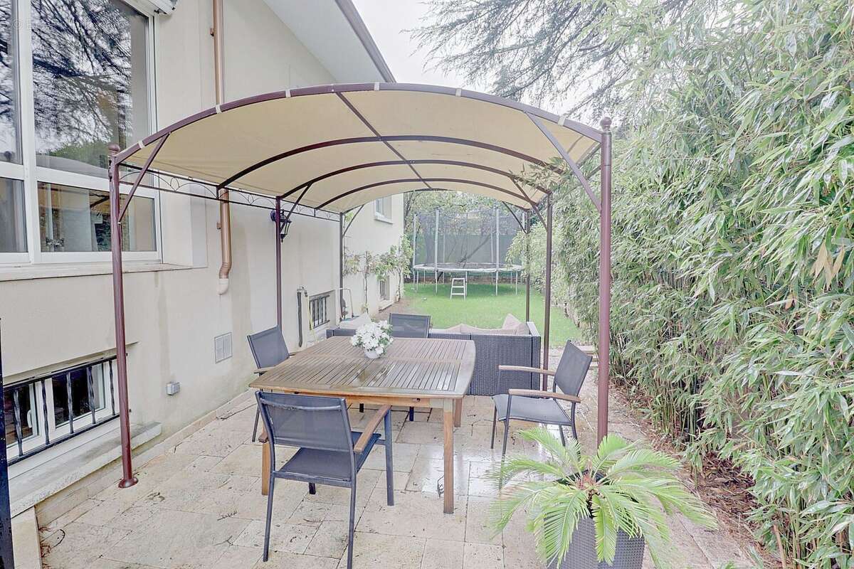 Maison à VELIZY-VILLACOUBLAY