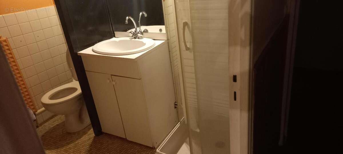 Appartement 18 m² à La Mulatiere  - photo 2
