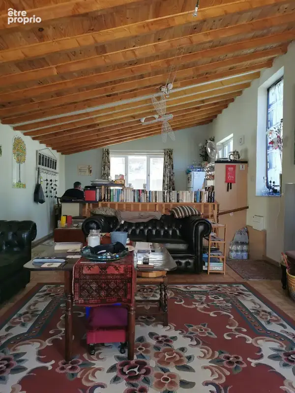 Opportunité rare de trois propriétés séparées en une ; idéal pour vivre et louer - photo 4