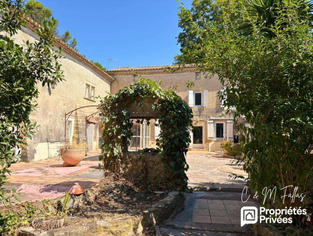 Maison de caractère de 268 m² - Un projet d'exception aux portes d'Avignon - photo 10