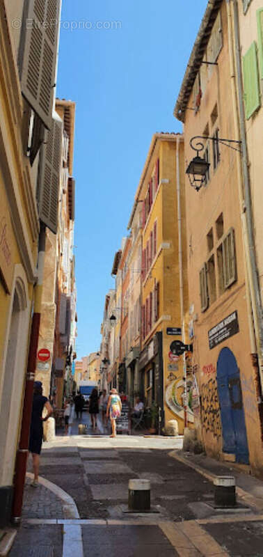 Commerce à MARSEILLE-2E