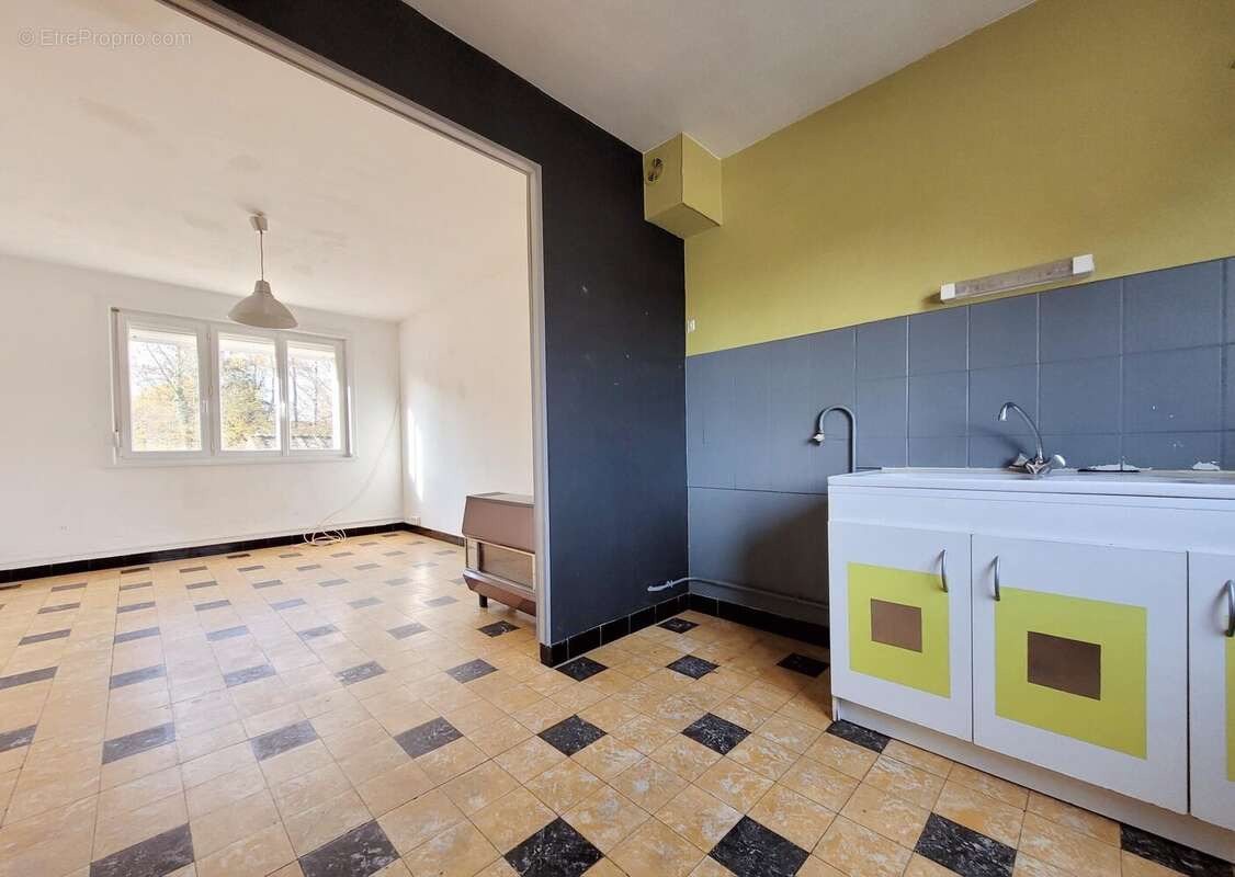 Maison à FELLERIES