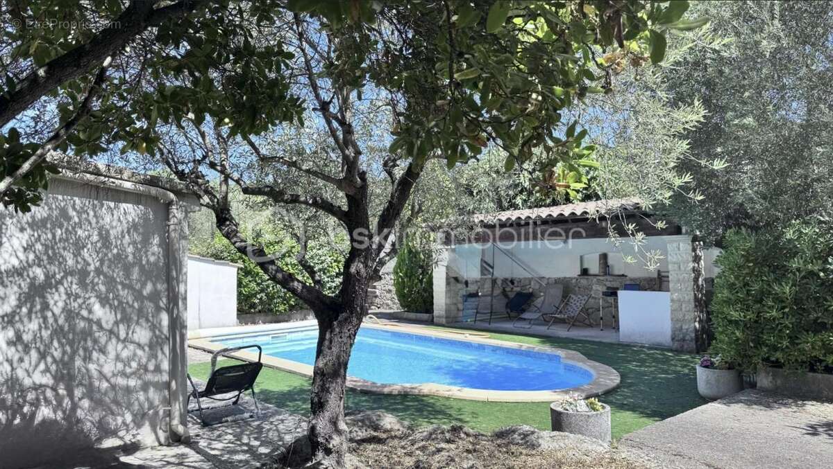 Maison à CAMPS-LA-SOURCE