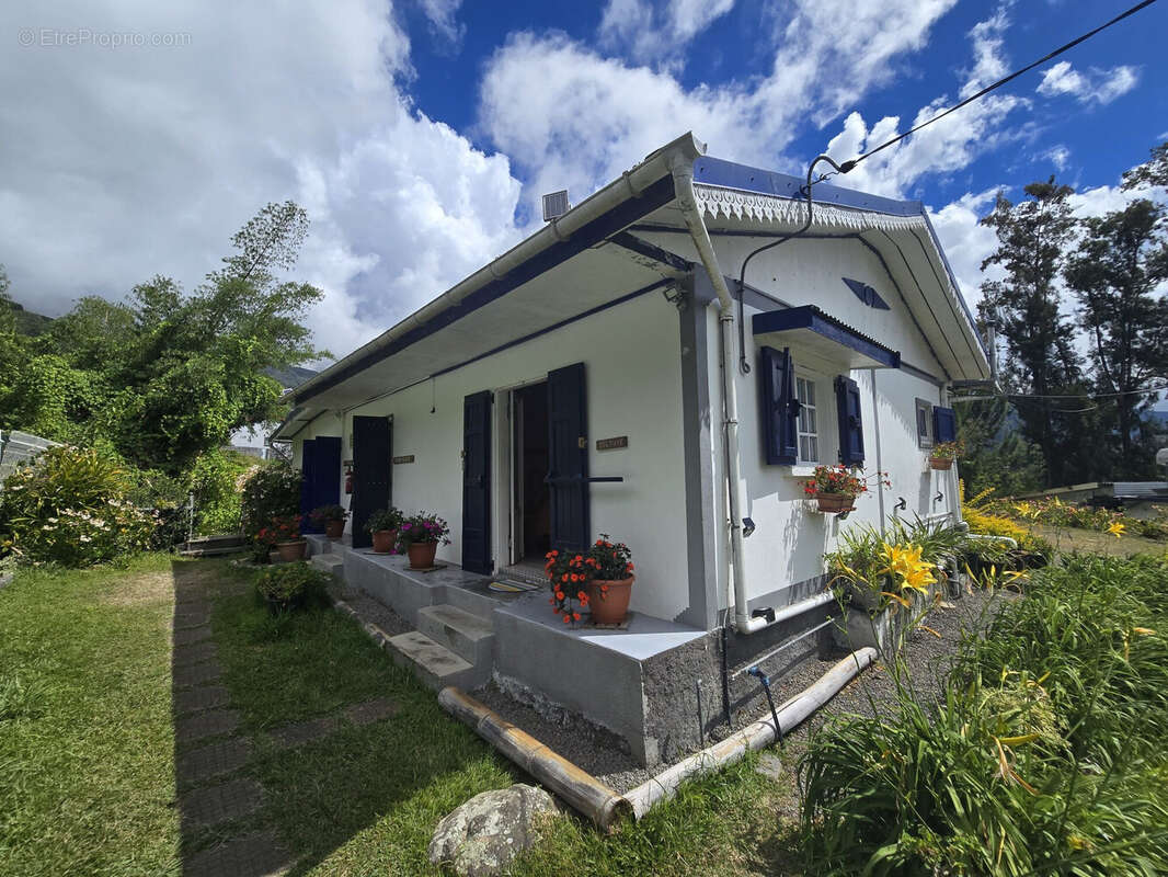 Maison à SALAZIE