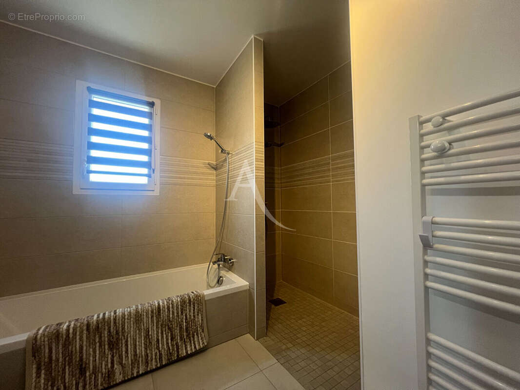 Maison à PORT-DES-BARQUES