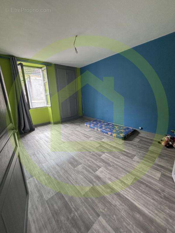 Maison à CHENERAILLES