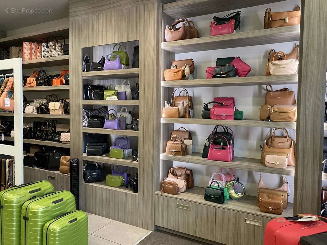 Vente Boutique Etrembieres(74100) 115 000ï¿œ - photo 3