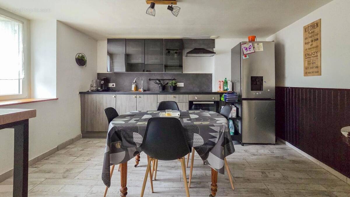 Photo 1 - Maison à LA BREILLE-LES-PINS