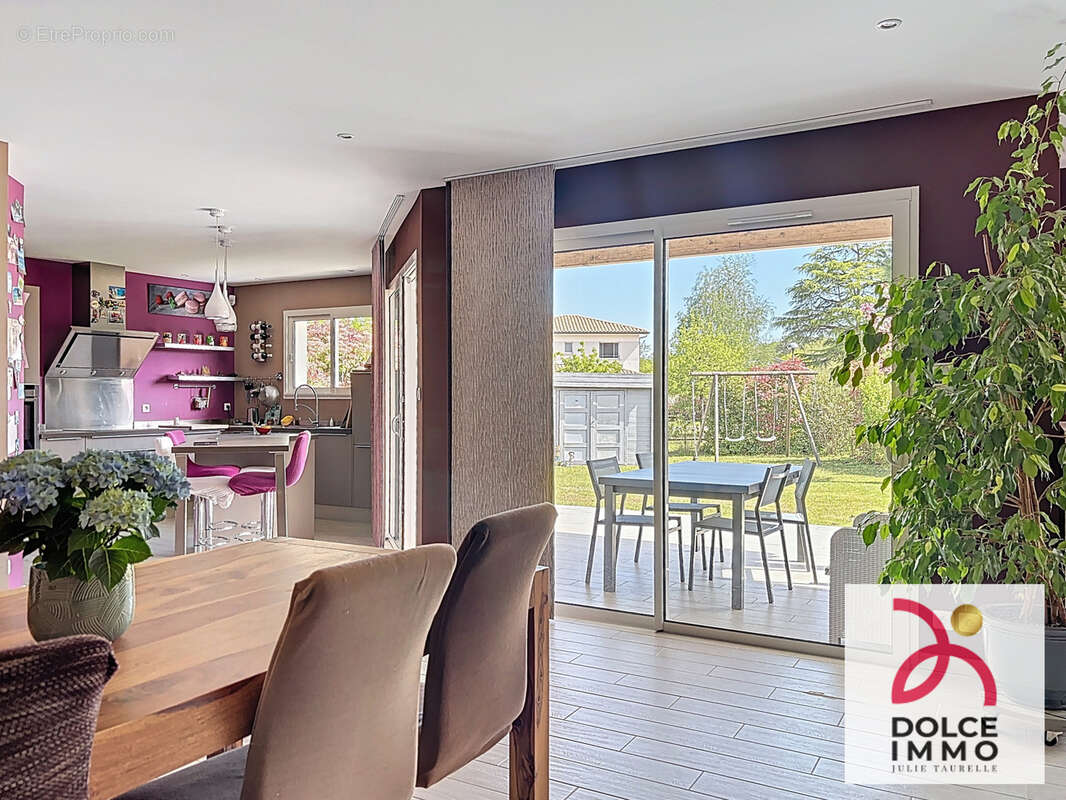 Maison à BLANQUEFORT