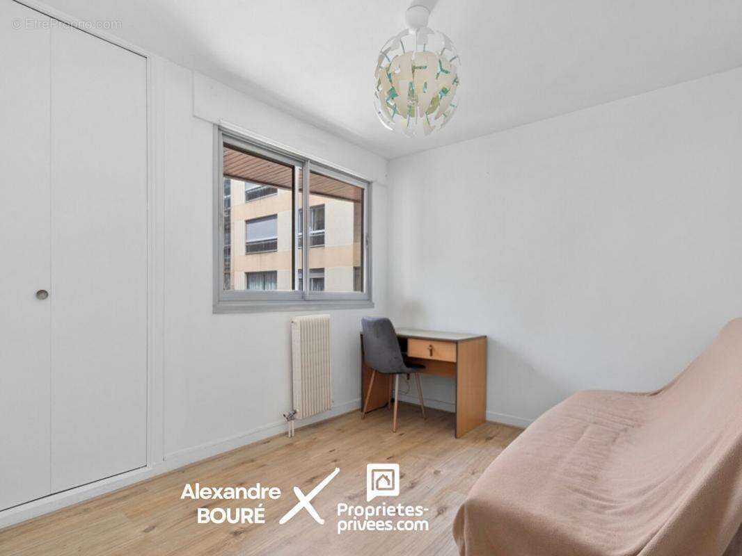 Appartement à SURESNES