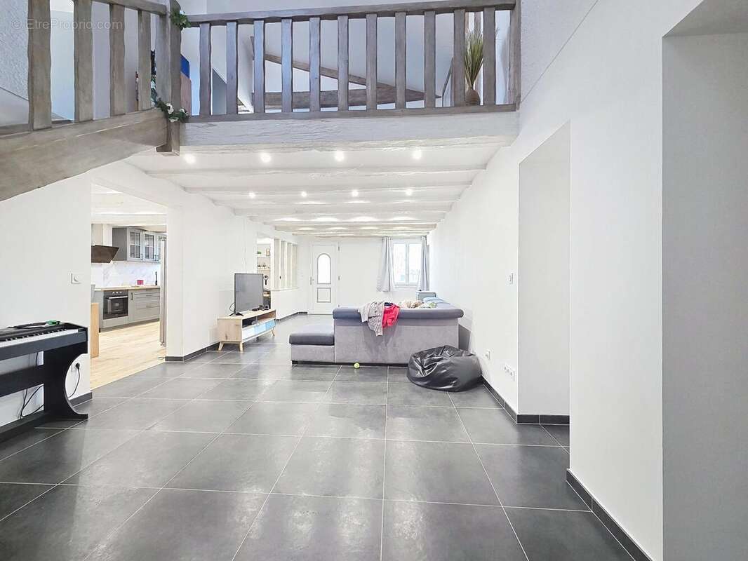 Photo 3 - Maison à MONTENDRE