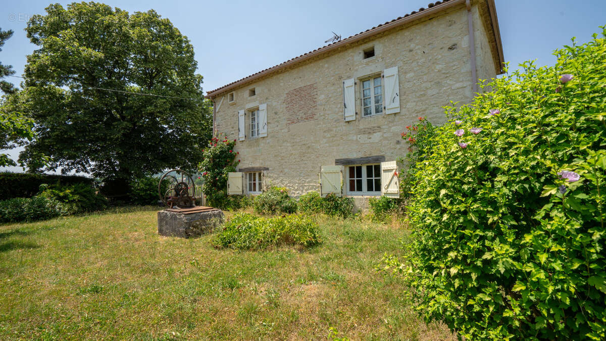 Maison à BAGAT-EN-QUERCY